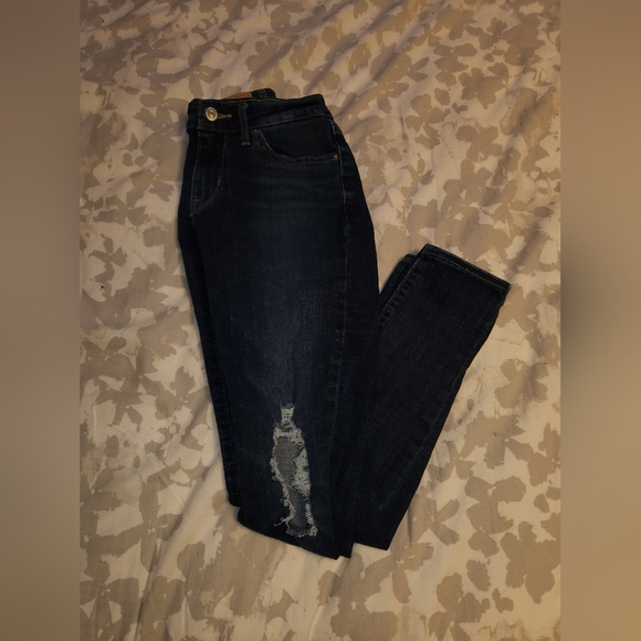 Levi's 711 Skinny Jeans - Picture 9 of 9